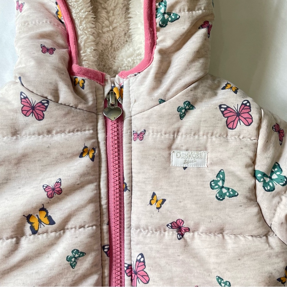 Oshkosh Bunting Snowsuit Size 6-9 months Muliticolor Butterflies